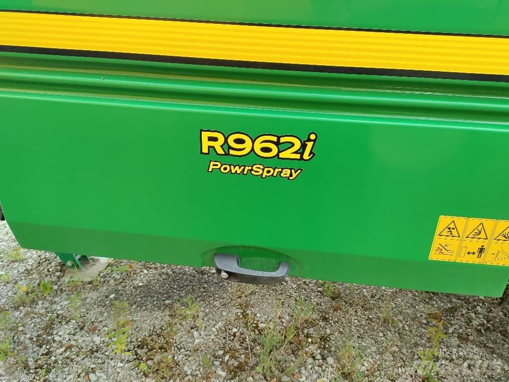 John Deere R 962 i 牽引式噴霧機
