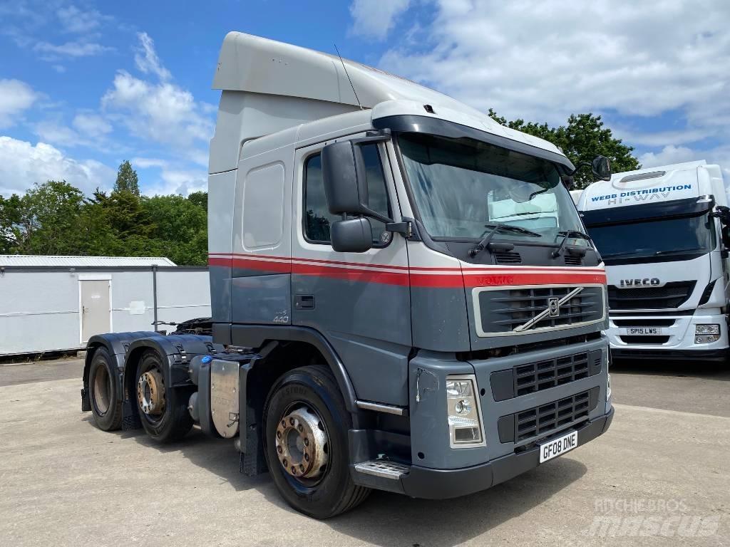 Volvo FM 440 曳引機組件