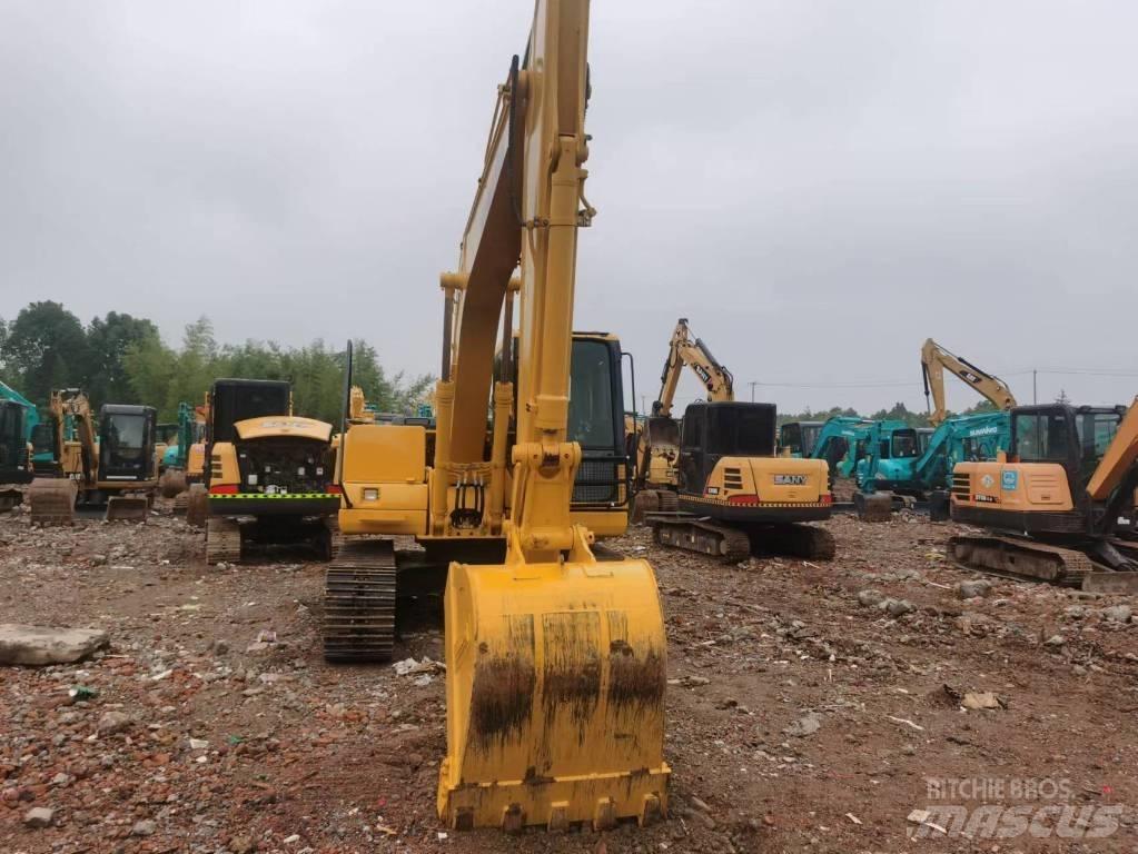 Komatsu PC 130 中型挖土機/掘鑿機/挖掘機 7t-12t