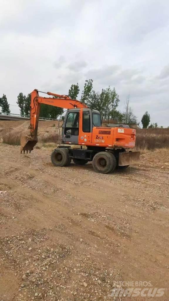 Hitachi ZX130W 旋轉式挖土機/掘鑿機/挖掘機