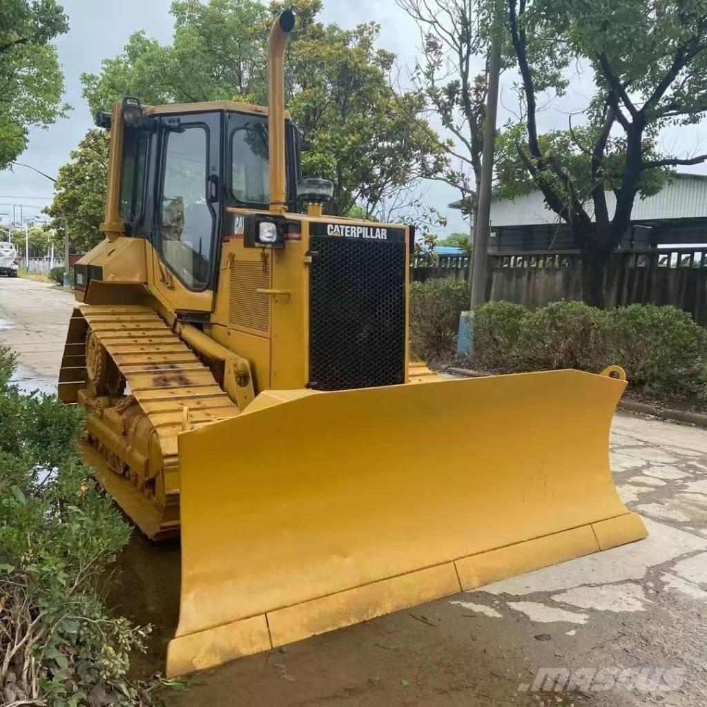 CAT D5M 履帶推土機