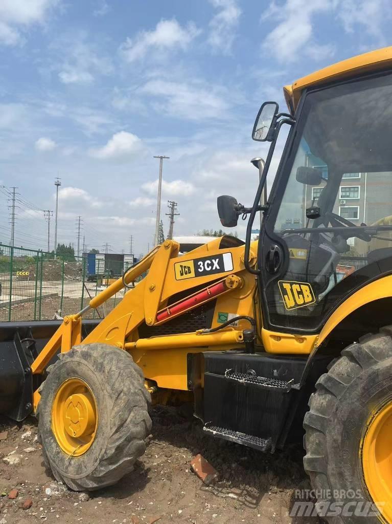 JCB 3 CX 反鏟裝載機