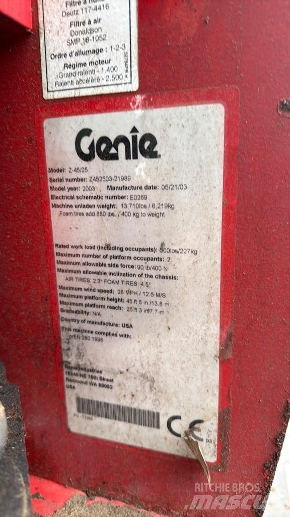 Genie Z 45 曲臂高空作業車