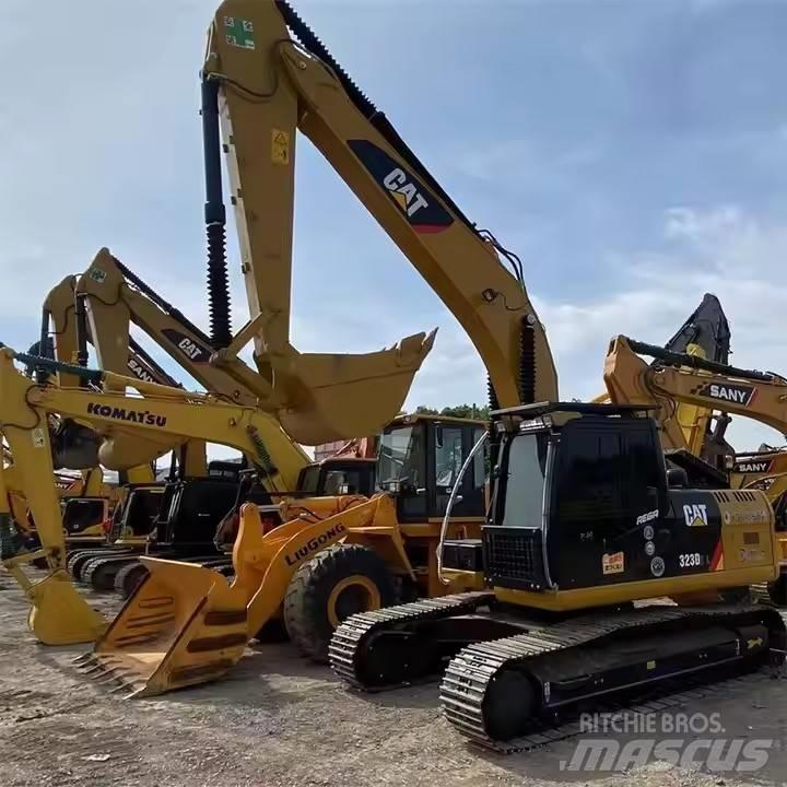 CAT CAT323D2L 中型挖土機/掘鑿機/挖掘機 7t-12t