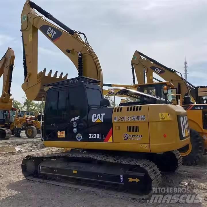 CAT CAT323D2L 中型挖土機/掘鑿機/挖掘機 7t-12t