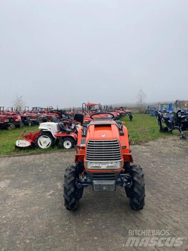 Kubota Aste A15 小型曳引機