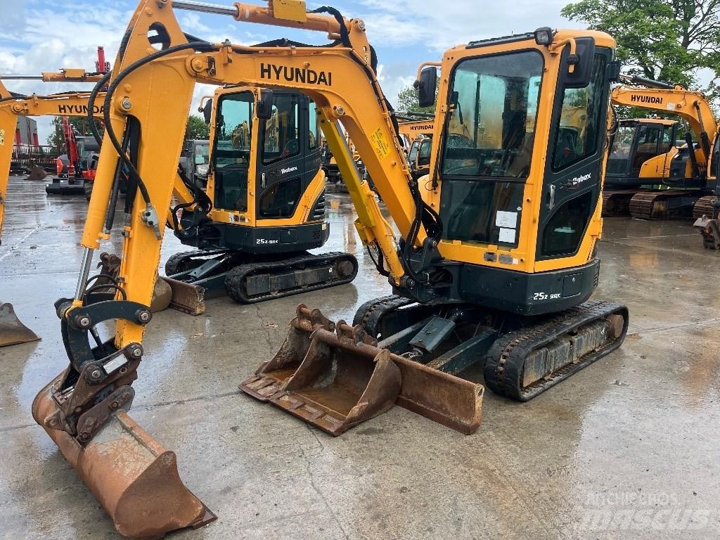 Hyundai R25Z-9 AK 小型挖土機/掘鑿機<7t(小型挖掘機)