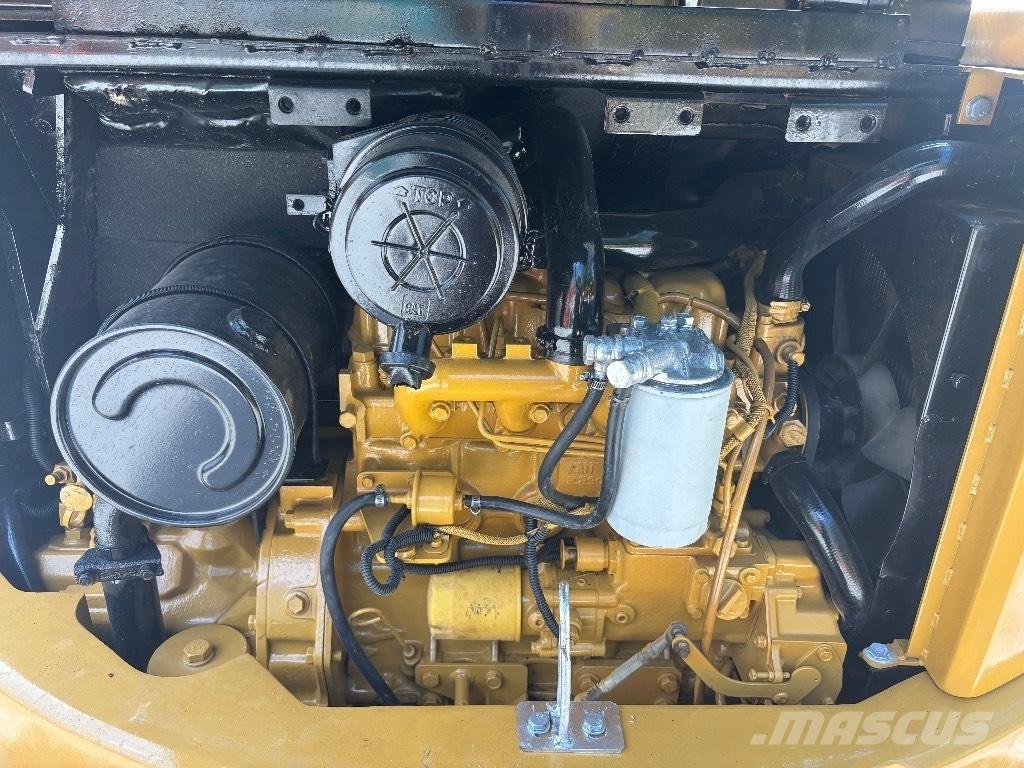 CAT 305 C CR 小型挖土機/掘鑿機<7t(小型挖掘機)