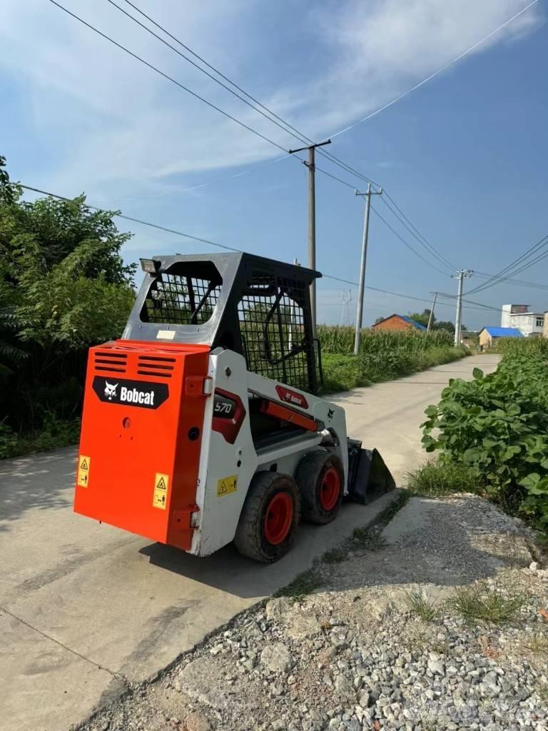 Bobcat S70 滑移轉向裝載機