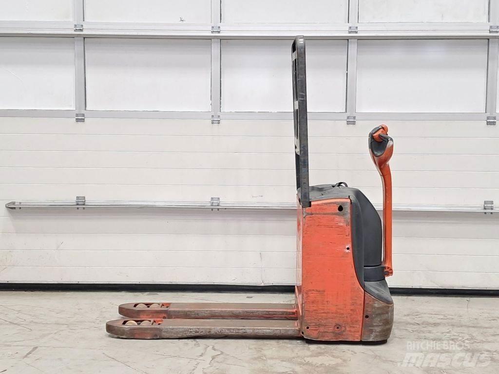 Linde T16 低架升降機