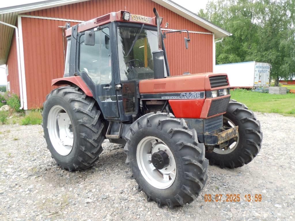 Case IH 685 XL 曳引機