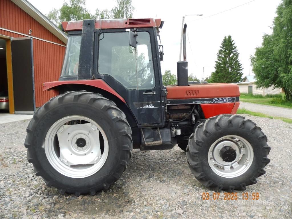 Case IH 685 XL 曳引機