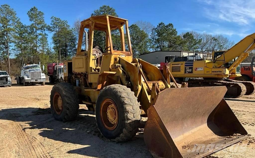 CAT 930 輪胎式裝載機