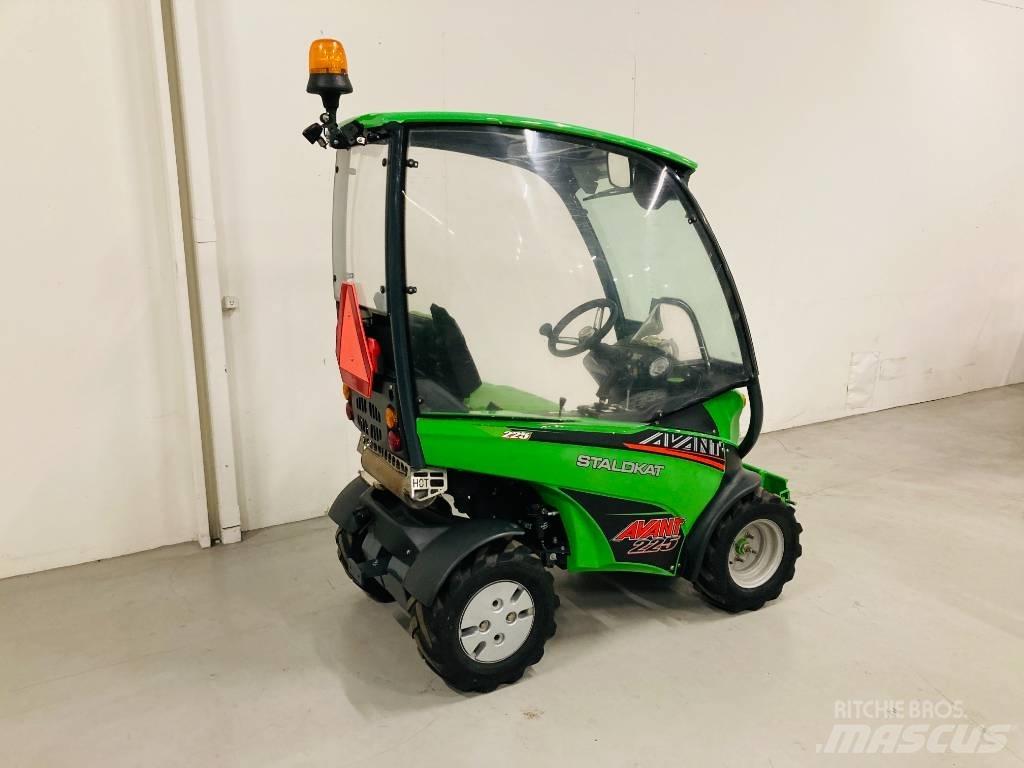 Avant 225 小型裝載機