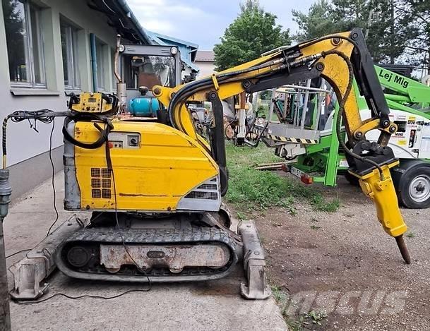Brokk 160 小型挖土機/掘鑿機<7t(小型挖掘機)