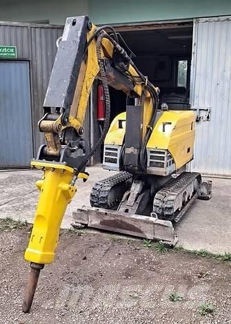 Brokk 160 小型挖土機/掘鑿機<7t(小型挖掘機)