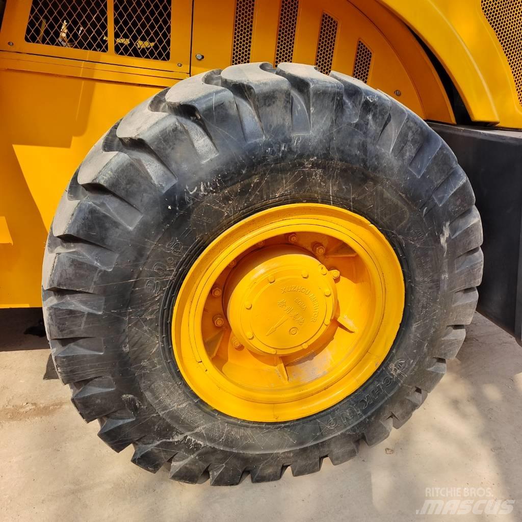 XCMG XS 202J 單輪滾壓機