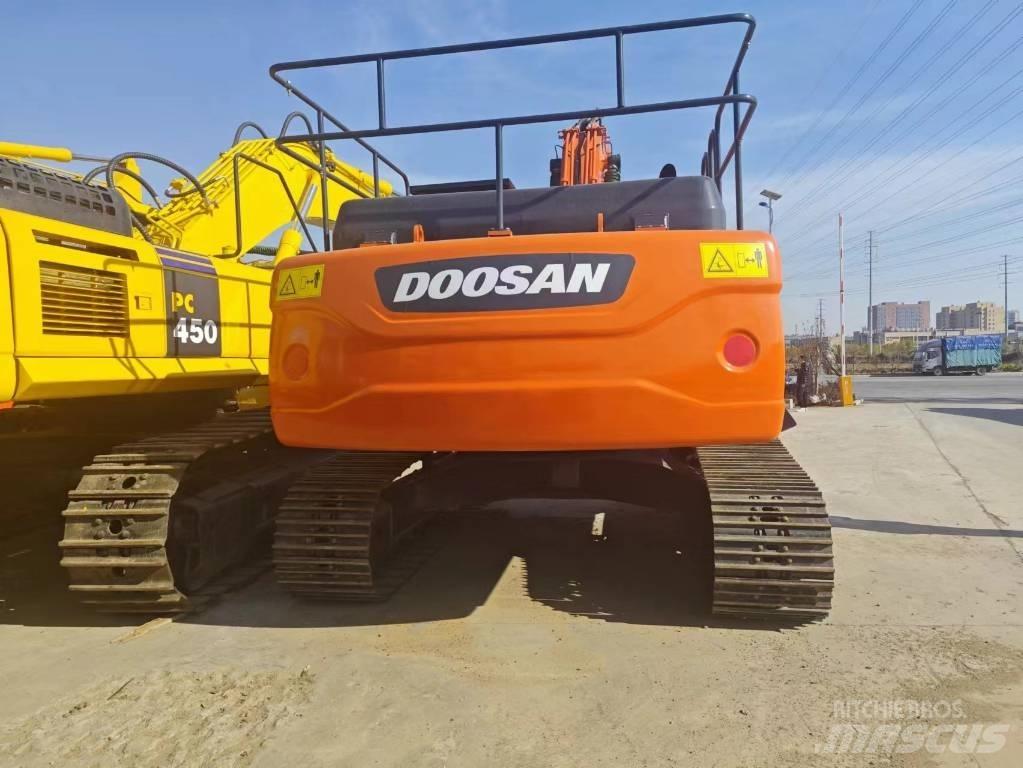Doosan DX 300 履帶式 挖土機/掘鑿機/挖掘機