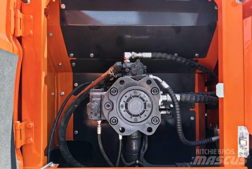 Doosan DX300 履帶式 挖土機/掘鑿機/挖掘機