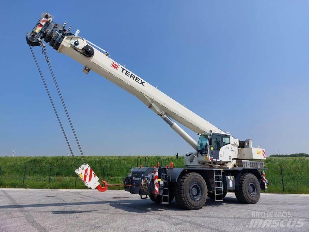 Terex RT 90 越野起重機
