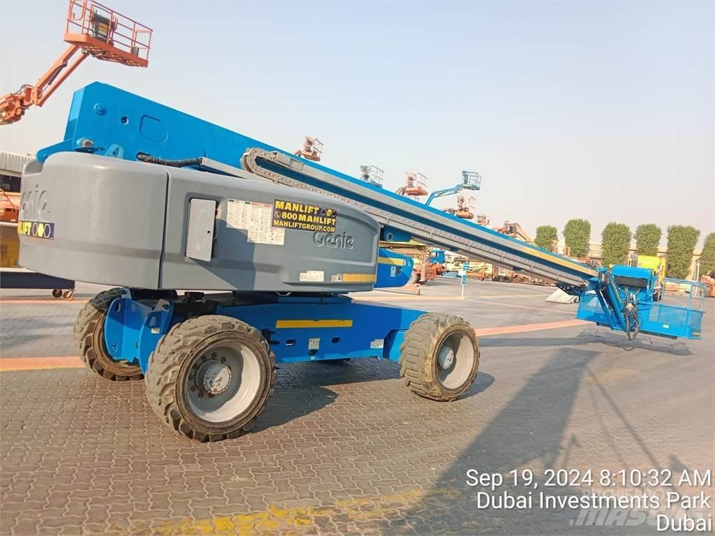 Genie S85 伸縮臂高空作業車