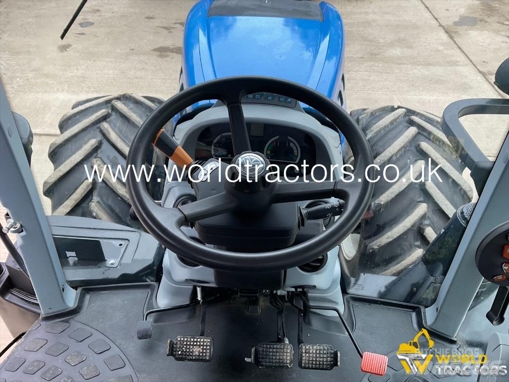 New Holland T 7.245 曳引機