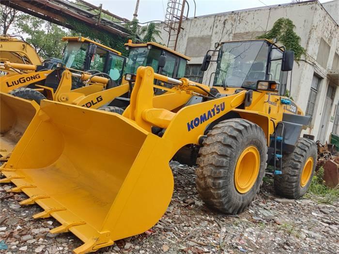 Komatsu WA 320-5 輪胎式裝載機