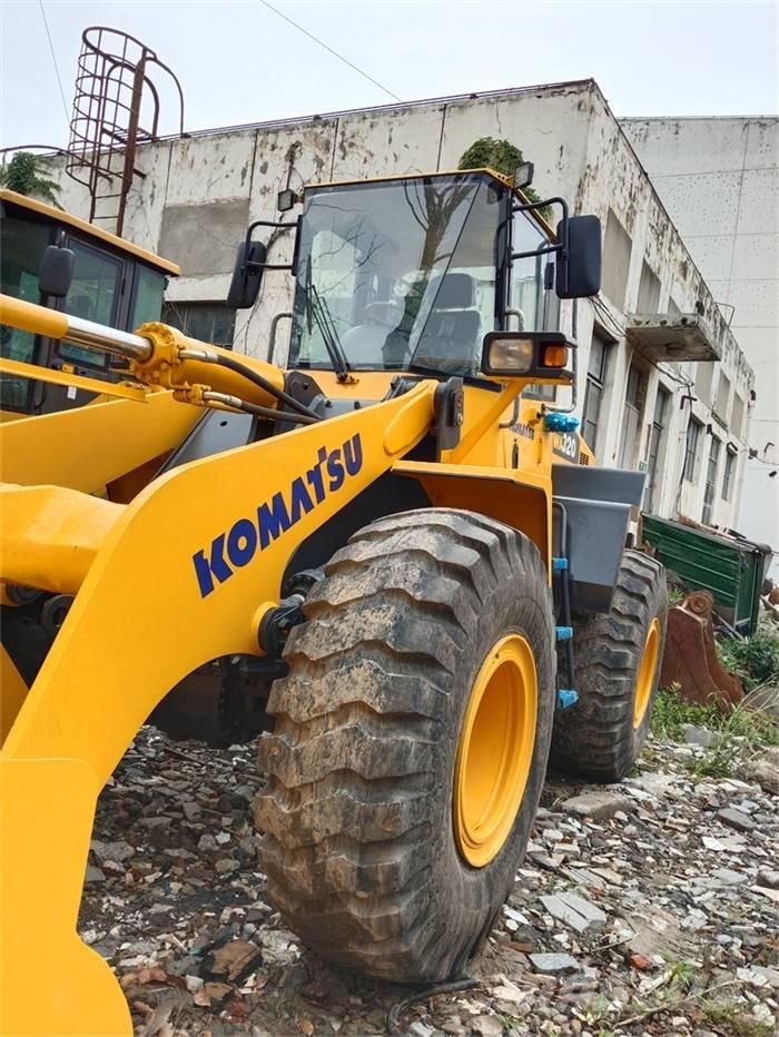 Komatsu WA 320-5 輪胎式裝載機