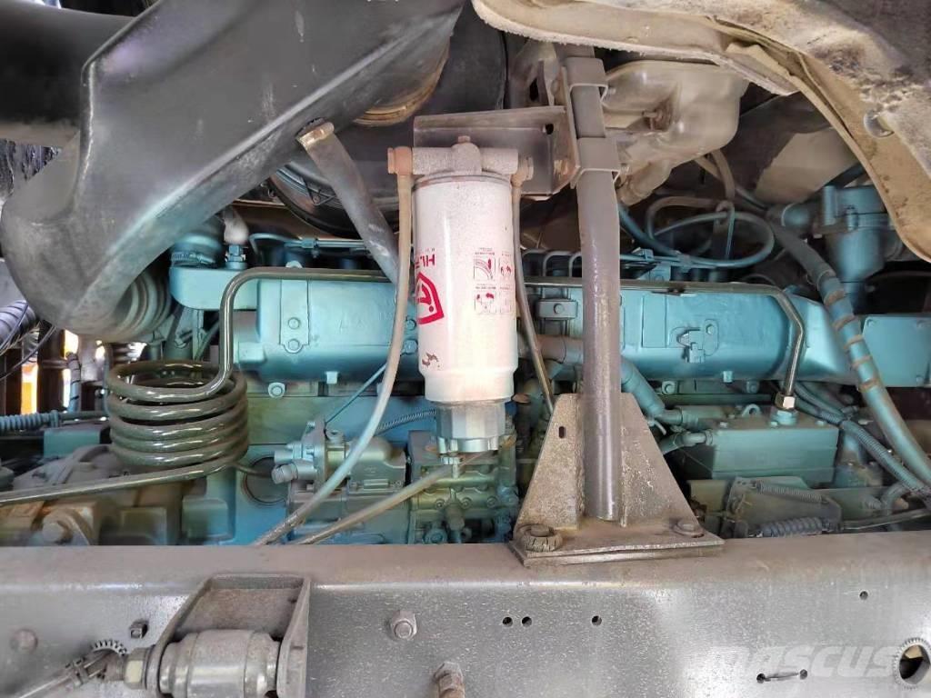 Howo 375 8x4 傾卸式卡車