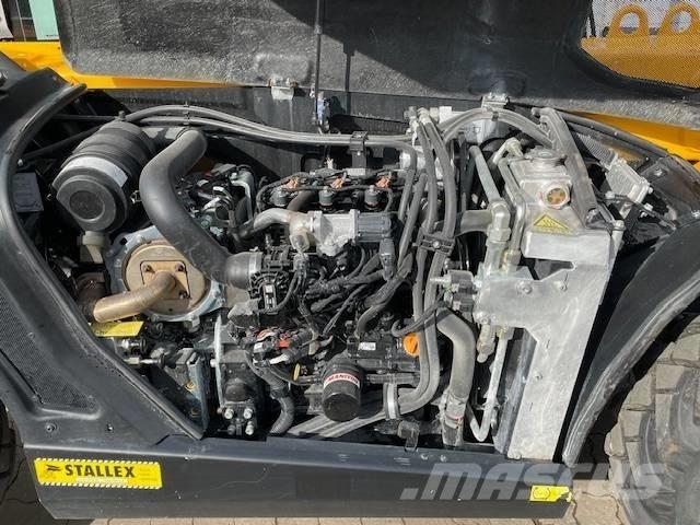 Manitou ULM415H 伸縮臂操作車