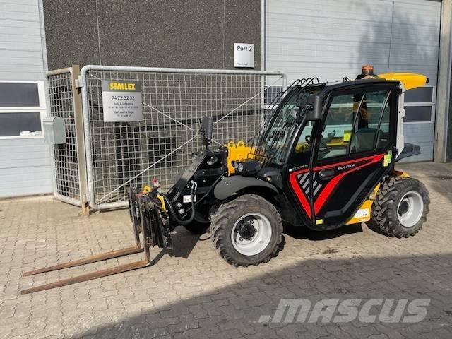 Manitou ULM415H 伸縮臂操作車