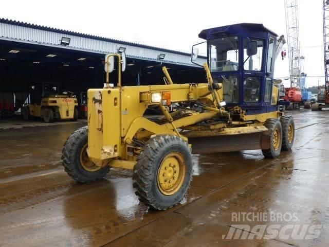 Komatsu GD405A-2 平土機