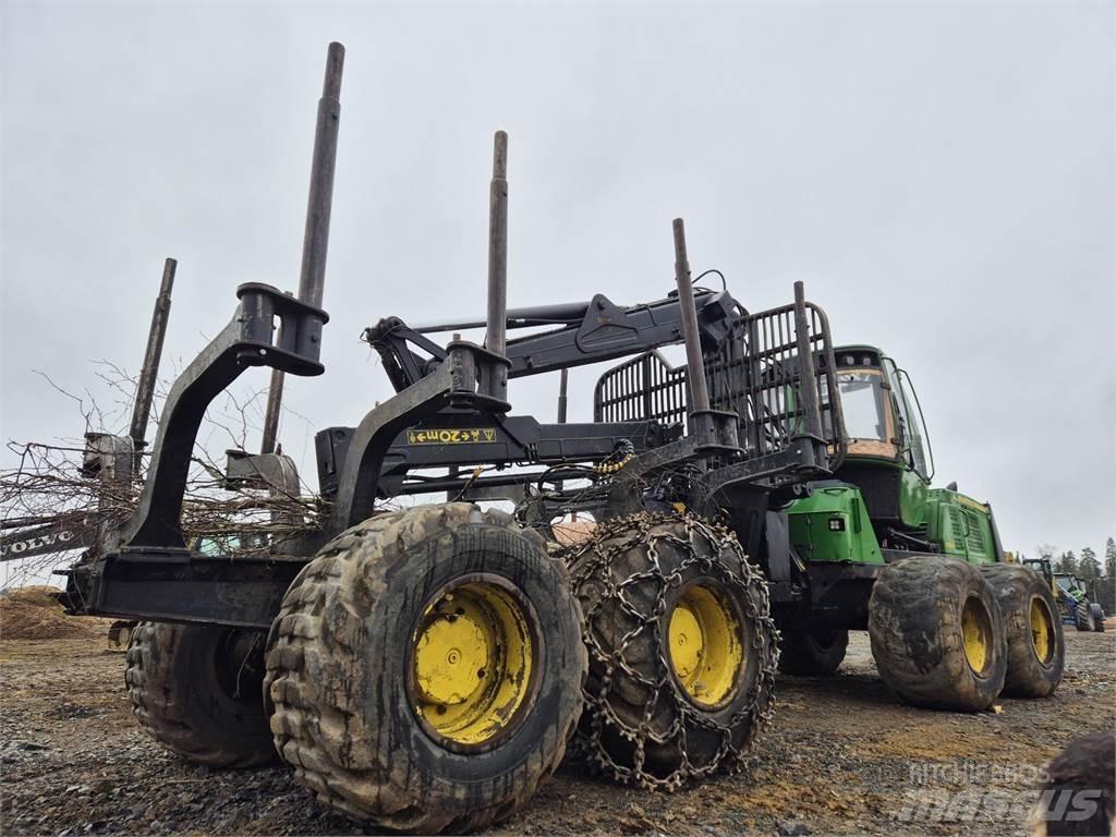 John Deere 1210E 集運機