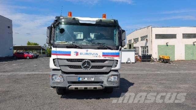 Mercedes-Benz 932.24 其他貨車