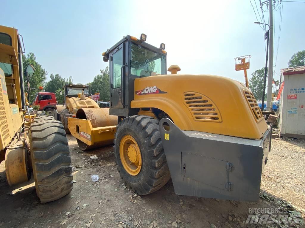 XCMG XSM 220 單輪滾壓機