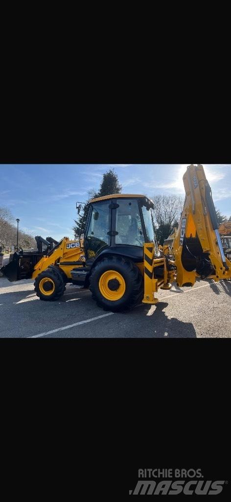 JCB 3CX 反鏟裝載機