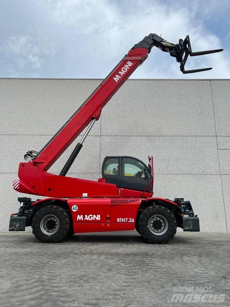 Magni RTH 7.26 伸縮臂操作車