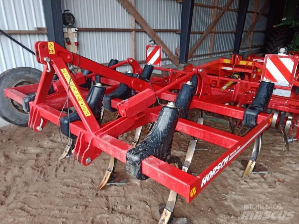 Horsch Terrano 3 FX 中耕管理機