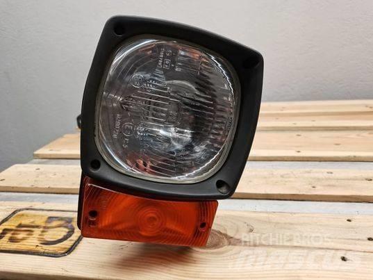 JCB 535-95 lamp 駕駛室與內部