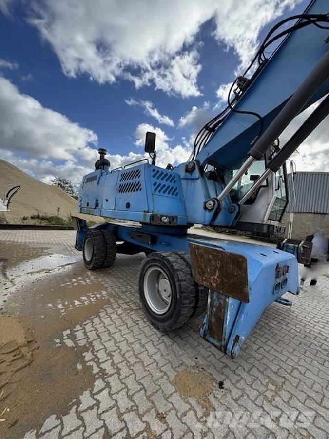 Fuchs MHL360 輪胎式裝載機