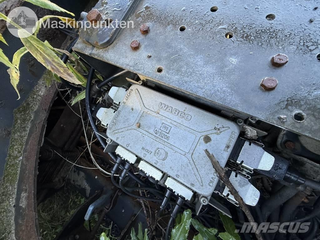 Jyki V 42 T0 木材拖車