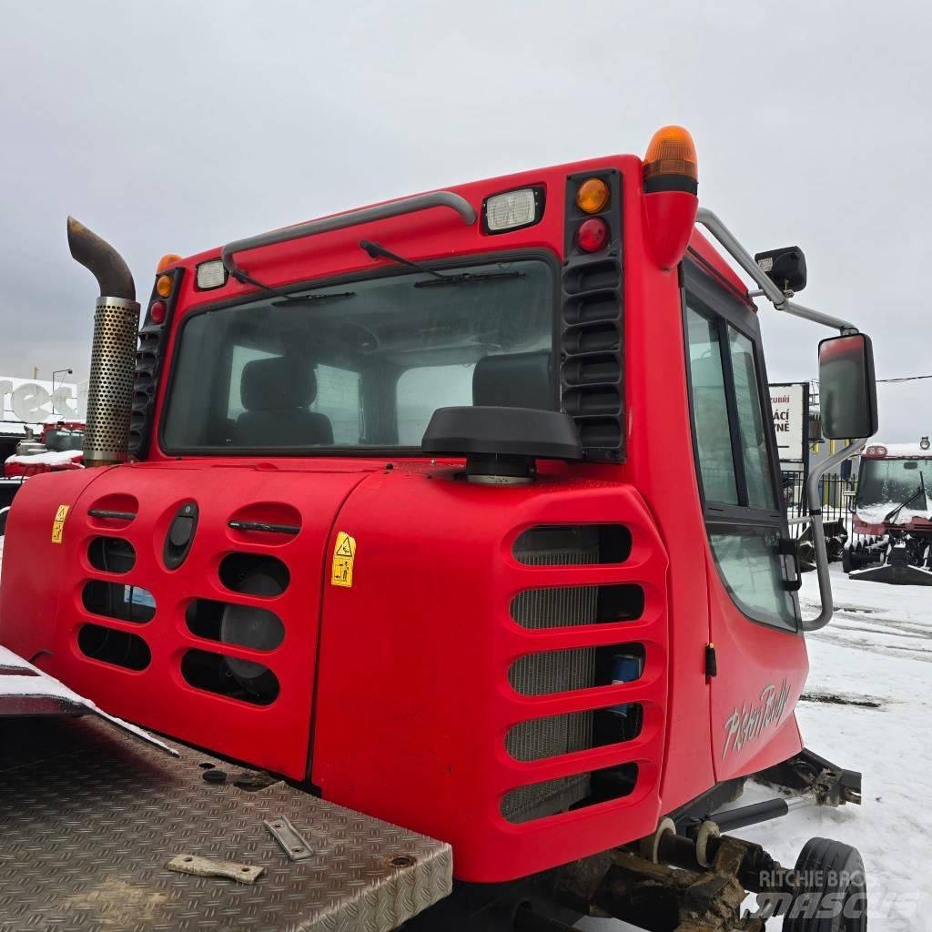 Kässbohrer PB 300 鏟雪車
