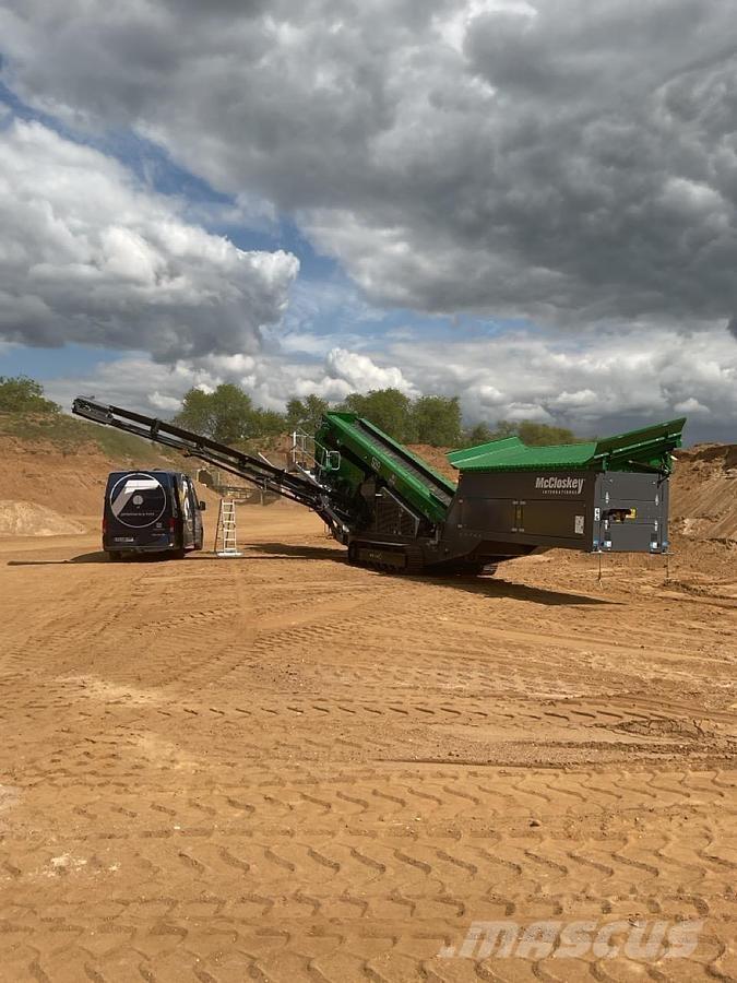 McCloskey S110 篩分機