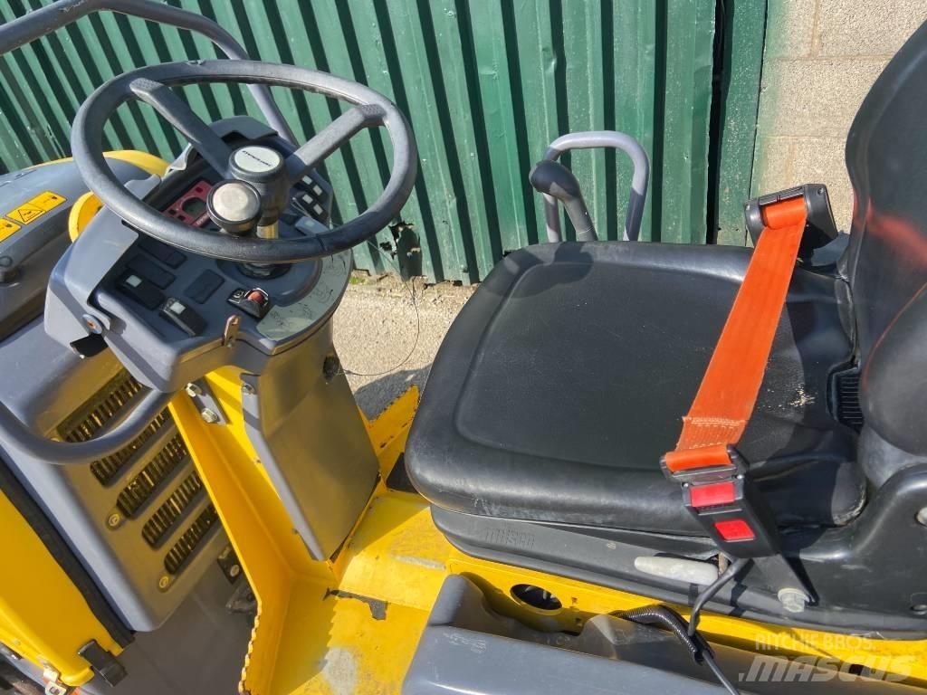 Atlas Copco cc 800 雙輪滾壓機
