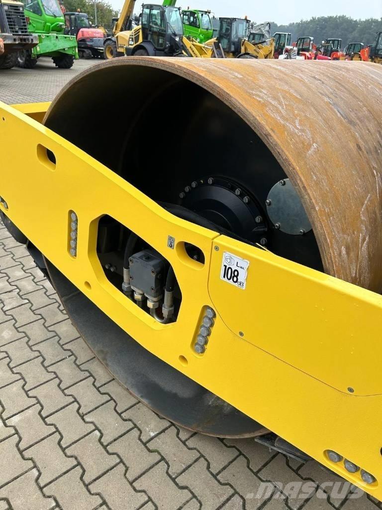 Bomag BW 211 D-5 單輪滾壓機