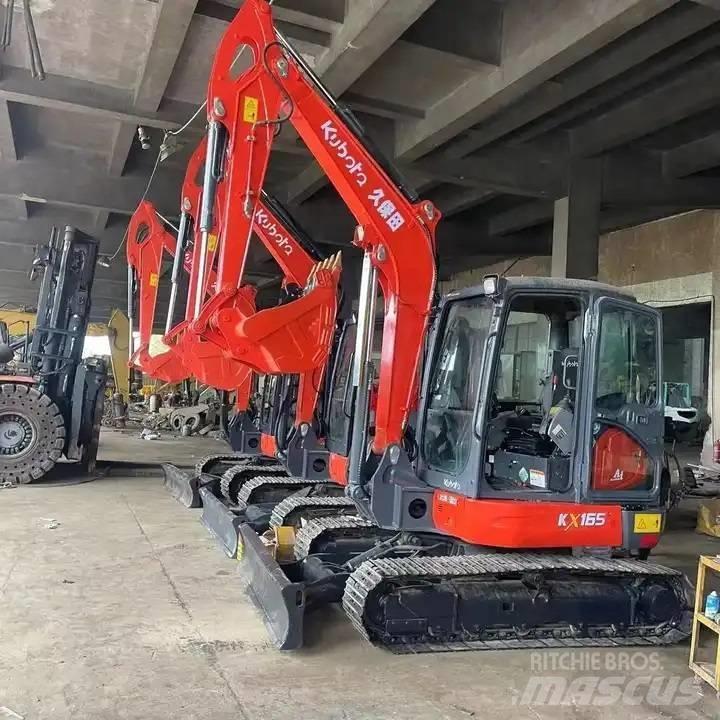 Kubota KX165-5 小型挖土機/掘鑿機<7t(小型挖掘機)