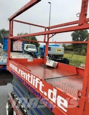 SkyJack SJ III 4632 剪式升降機