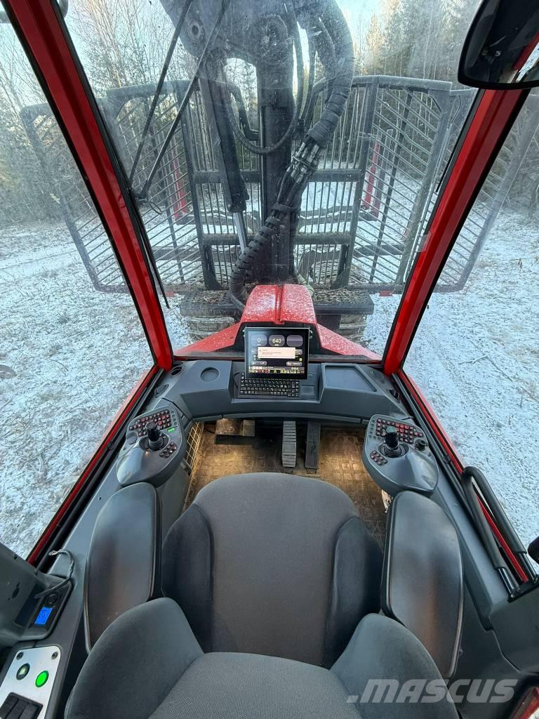 Komatsu 875 集運機