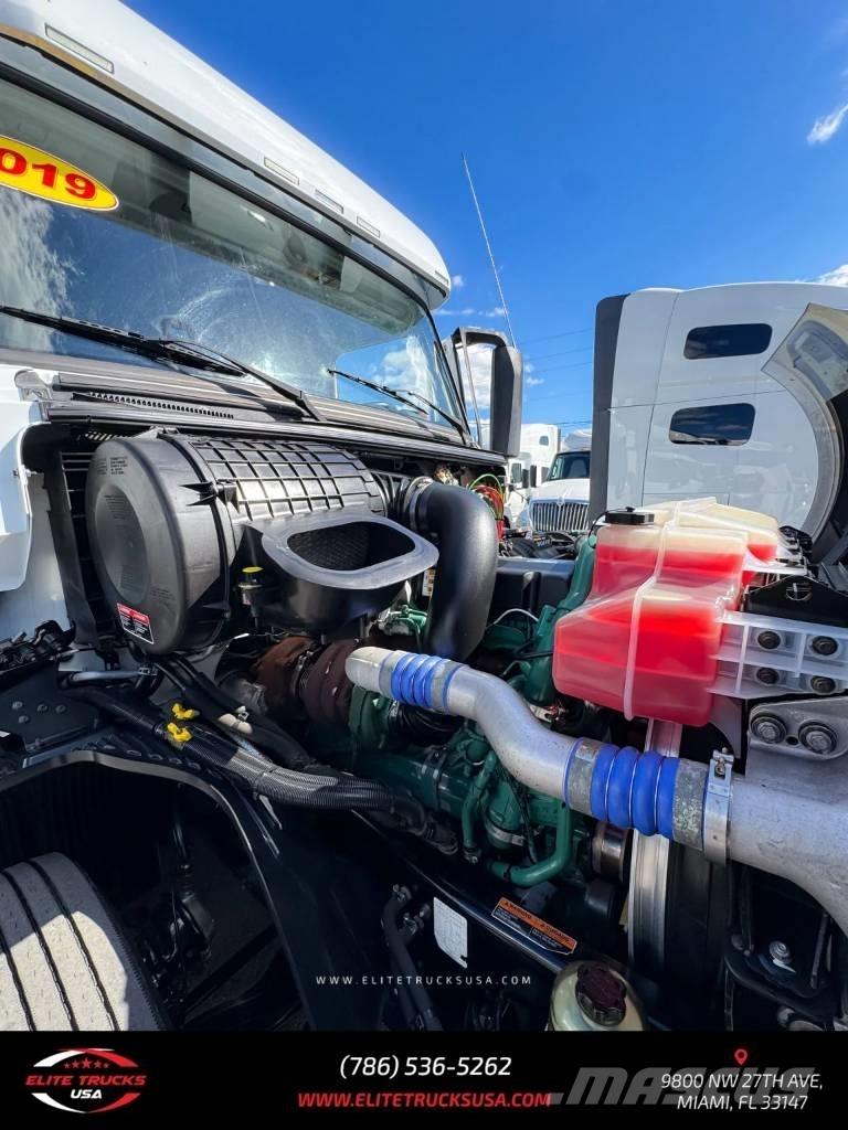 Volvo Commercial VNL 曳引機組件