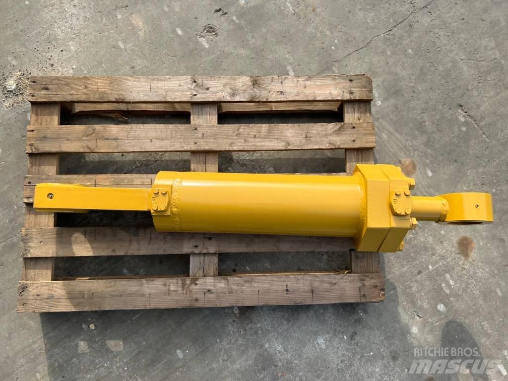 CAT D8 Cylinder 其他組件